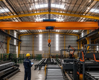 The Importance of Using Factory Cranes to Improve Operational Efficiency