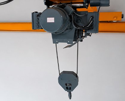 Supply and Installation Services for Cranes and Hoisting Equipment in Dammam